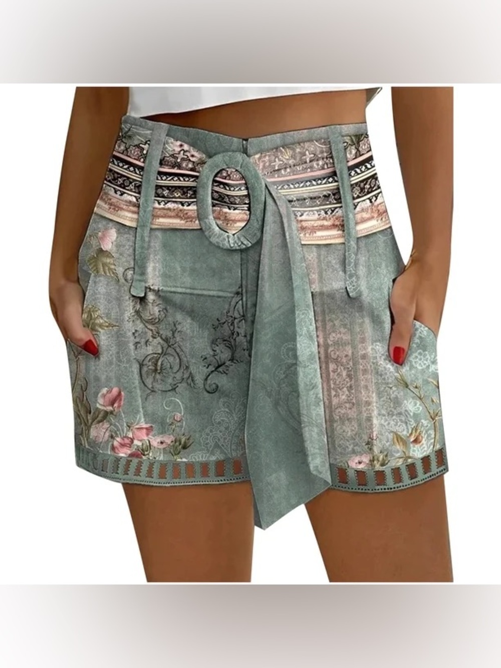 NWOT Floral Print Belted Women’s Shorts in Teal